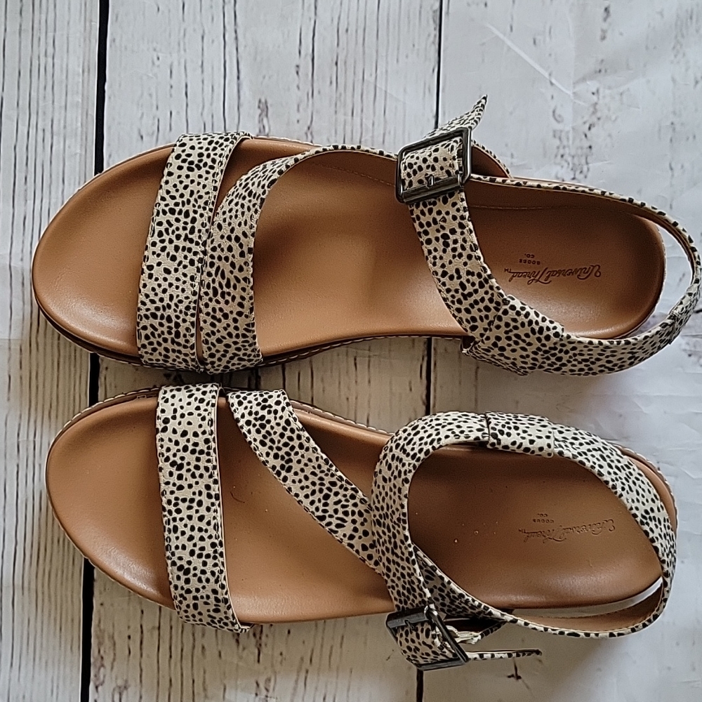 Summer sandals